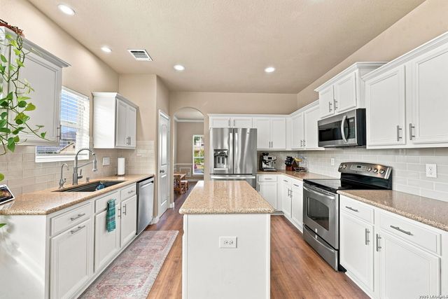 304 Tumbleweed Run, Cibolo, TX 78108