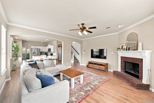 304 Tumbleweed Run, Cibolo, TX 78108