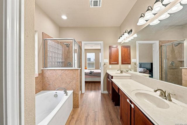 304 Tumbleweed Run, Cibolo, TX 78108