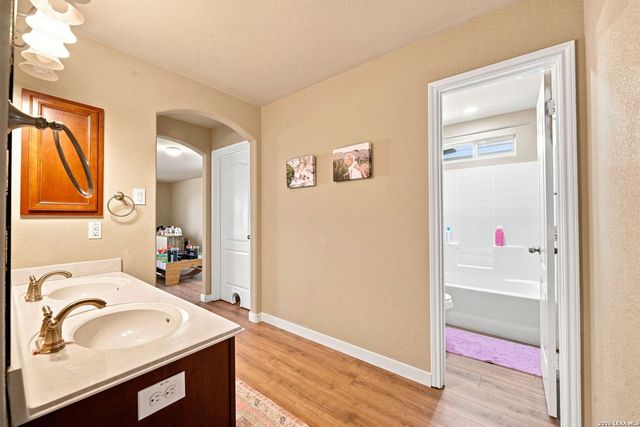 304 Tumbleweed Run, Cibolo, TX 78108