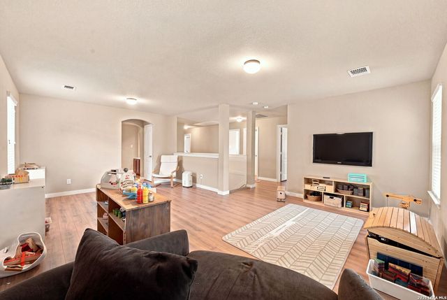 304 Tumbleweed Run, Cibolo, TX 78108
