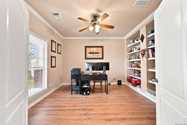 304 Tumbleweed Run, Cibolo, TX 78108