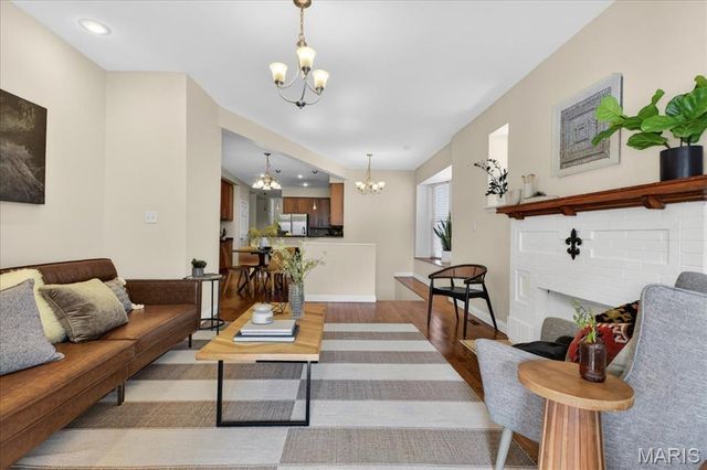 4317 Maryland Avenue 1E, St Louis, MO 63108