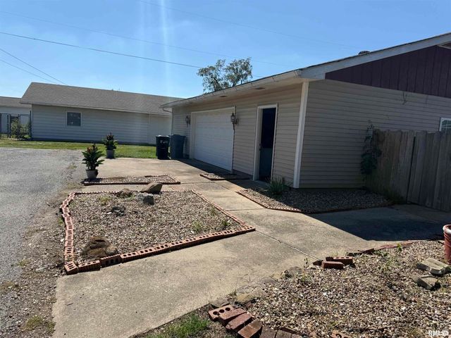 204 W Gelston Street, Valier, IL 62891