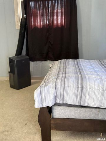 204 W Gelston Street, Valier, IL 62891