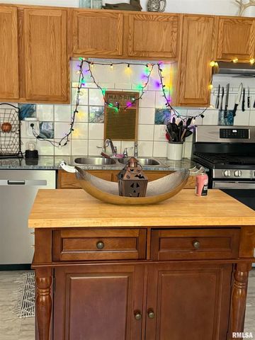 204 W Gelston Street, Valier, IL 62891