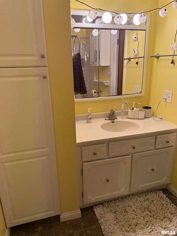 204 W Gelston Street, Valier, IL 62891