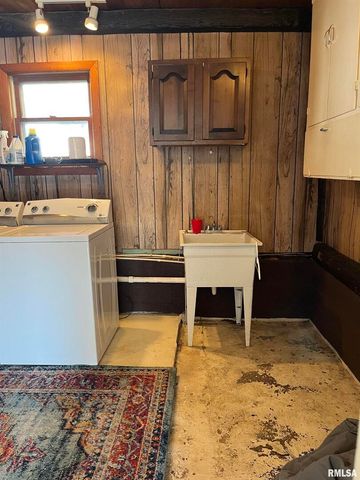 204 W Gelston Street, Valier, IL 62891