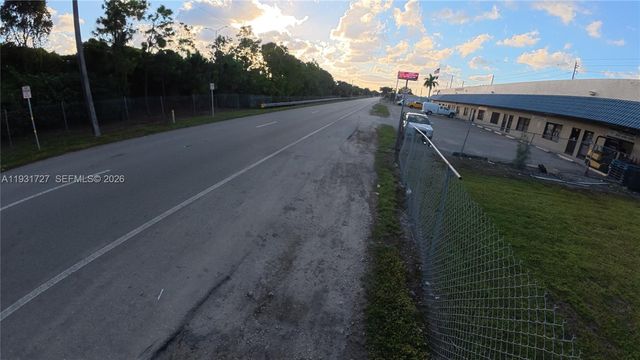 168 4215, Miami Gardens, FL 33055