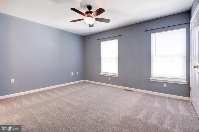 23014 FONTWELL SQ, Sterling, VA 20166