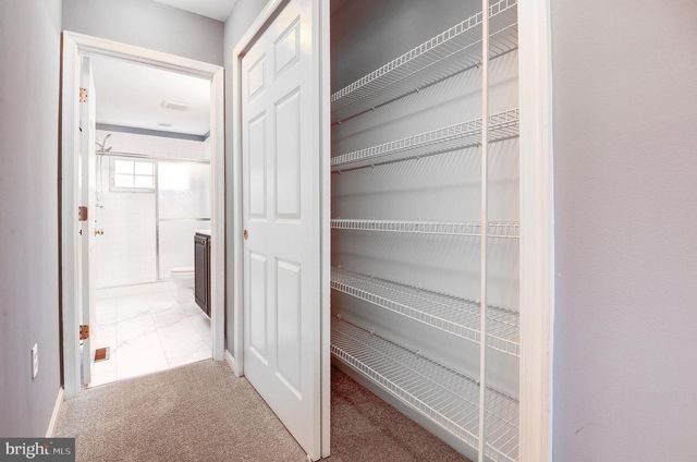 23014 FONTWELL SQ, Sterling, VA 20166