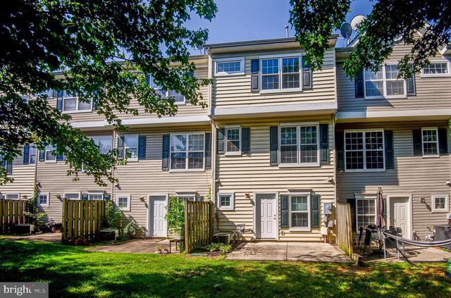 23014 FONTWELL SQ, Sterling, VA 20166