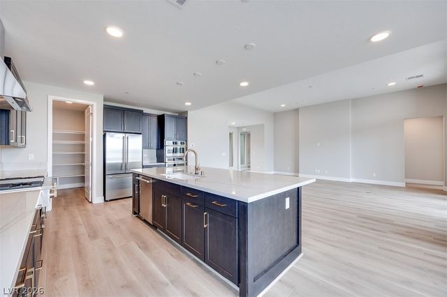 10312 Peako Hills Avenue, Las Vegas, NV 89166