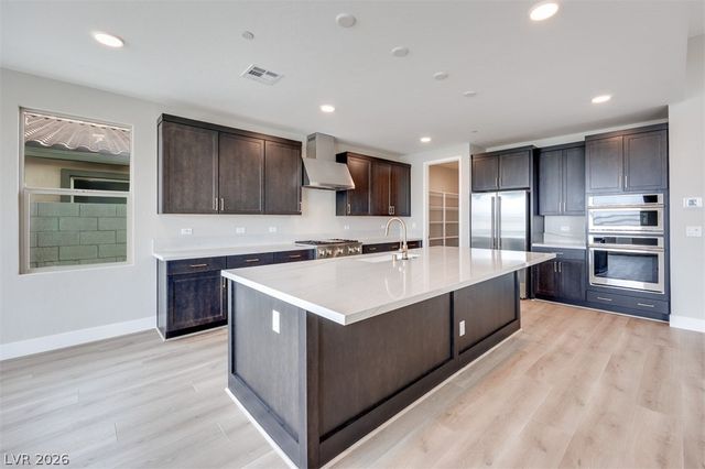 10312 Peako Hills Avenue, Las Vegas, NV 89166