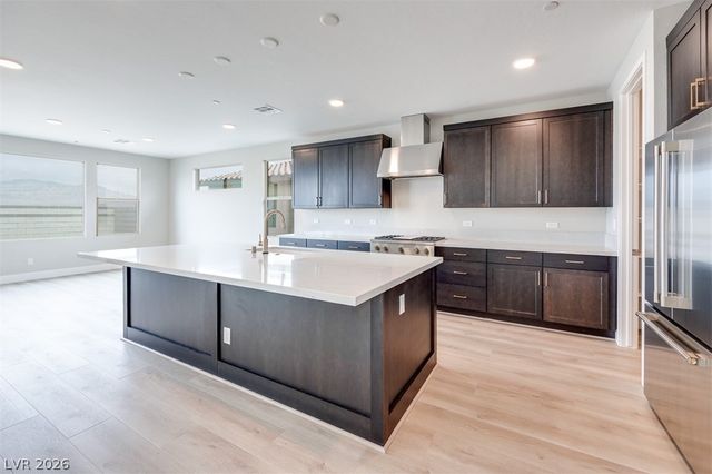 10312 Peako Hills Avenue, Las Vegas, NV 89166