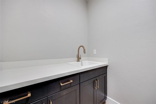 10312 Peako Hills Avenue, Las Vegas, NV 89166