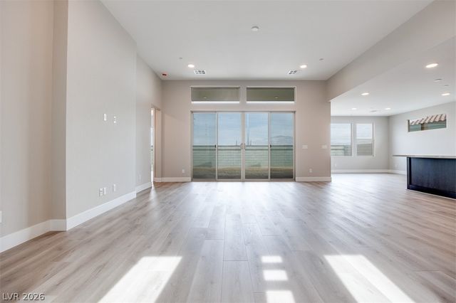 10312 Peako Hills Avenue, Las Vegas, NV 89166