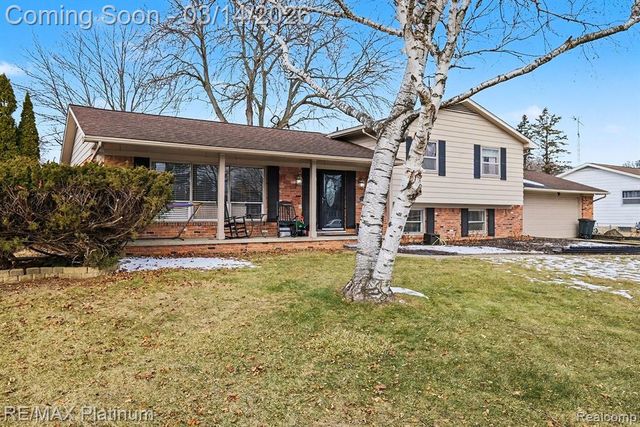 6426 Rustic Ridge Trail, Grand Blanc, MI 48439