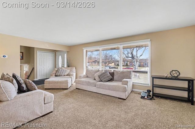 6426 Rustic Ridge Trail, Grand Blanc, MI 48439