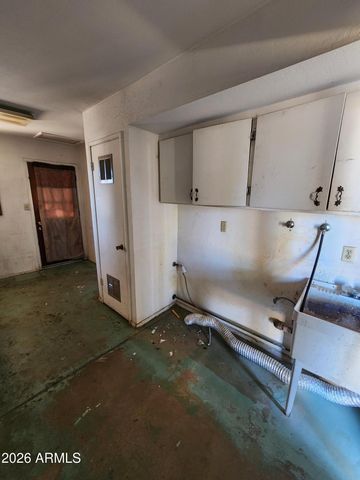 2032 W STATE Avenue, Phoenix, AZ 85021