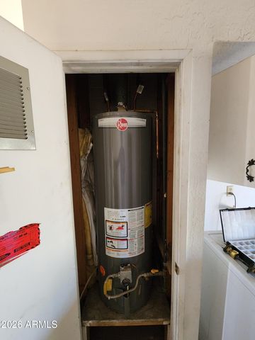 2032 W STATE Avenue, Phoenix, AZ 85021