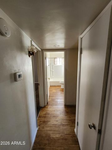 2032 W STATE Avenue, Phoenix, AZ 85021