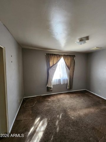 2032 W STATE Avenue, Phoenix, AZ 85021