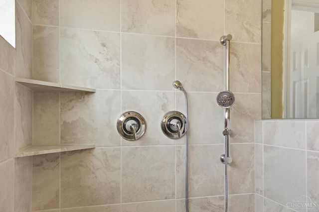 713 Newton Drive, Beavercreek, OH 45434