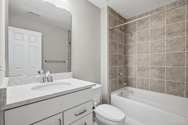 713 Newton Drive, Beavercreek, OH 45434