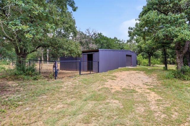1000 Cool Ranch Lane, Millsap, TX 76066