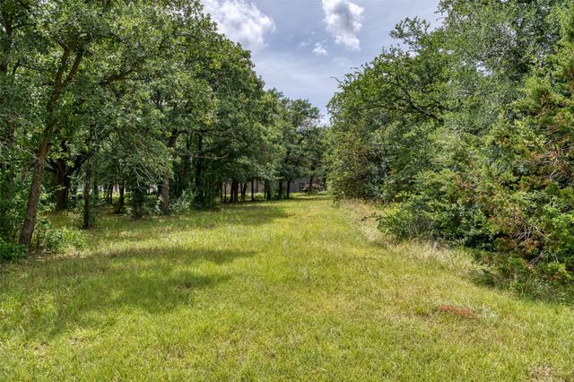 1000 Cool Ranch Lane, Millsap, TX 76066