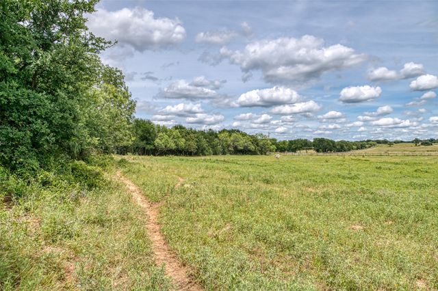 1000 Cool Ranch Lane, Millsap, TX 76066
