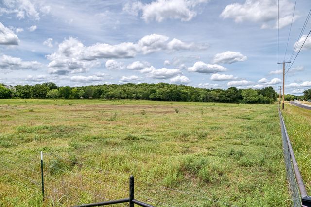 1000 Cool Ranch Lane, Millsap, TX 76066