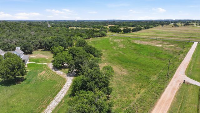1000 Cool Ranch Lane, Millsap, TX 76066