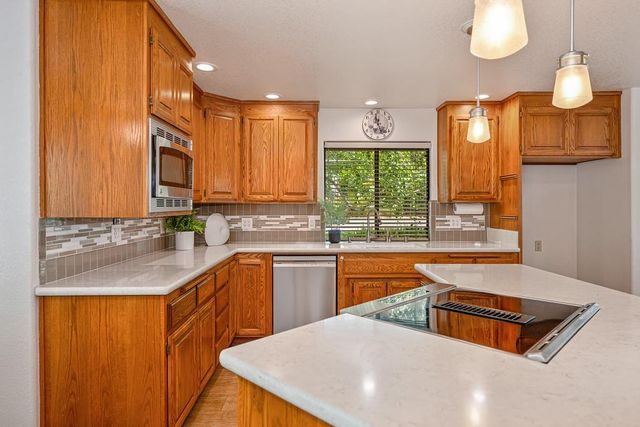 6400 Lago Cir, Rancho Murieta, CA 95683