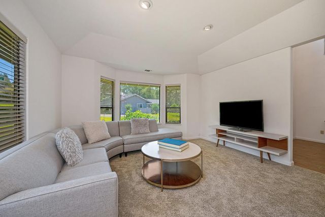 6400 Lago Cir, Rancho Murieta, CA 95683