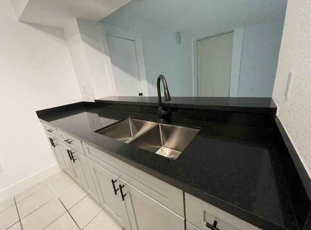 7035 NW 186th Street D508, Hialeah, FL 33015