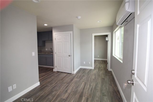 4986 Southern Avenue E, South Gate, CA 90280
