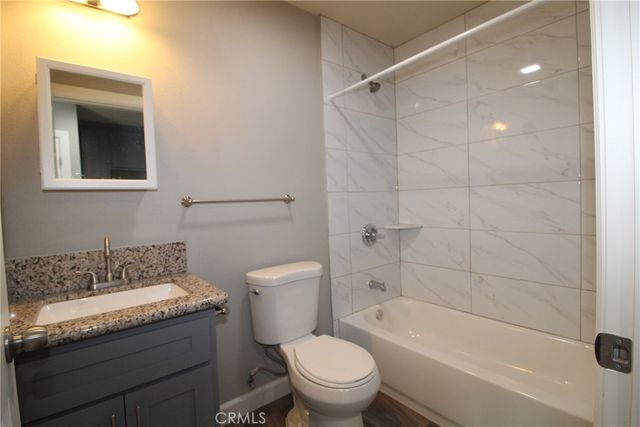 4986 Southern Avenue E, South Gate, CA 90280