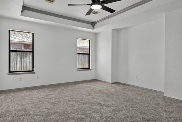 1608 Redtail Hawk, Edmond, OK 73003