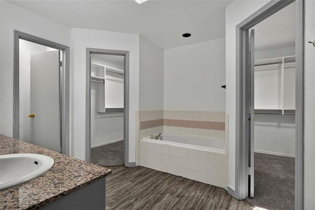 1608 Redtail Hawk, Edmond, OK 73003
