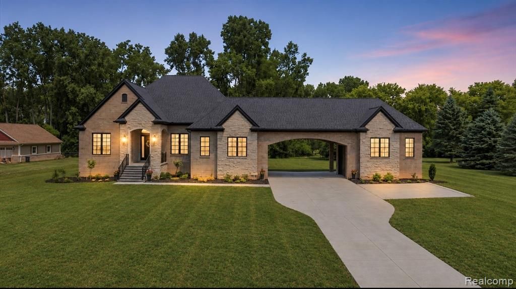 12721 27 Mile Road, Washington, MI 48094