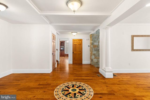 7044 ELY RD, New Hope, PA 18938