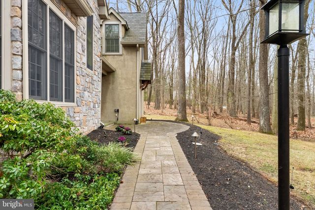 7044 ELY RD, New Hope, PA 18938