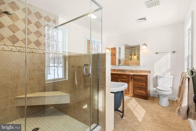 7044 ELY RD, New Hope, PA 18938