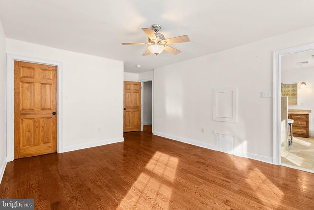 7044 ELY RD, New Hope, PA 18938