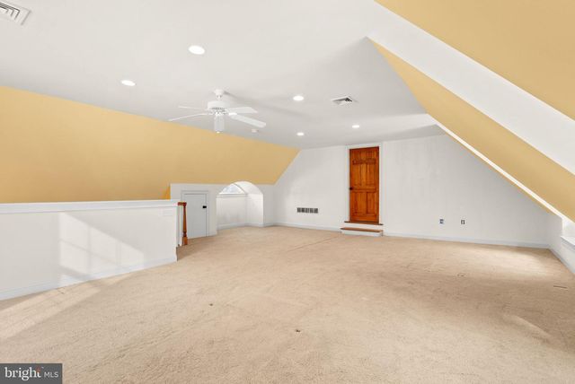 7044 ELY RD, New Hope, PA 18938