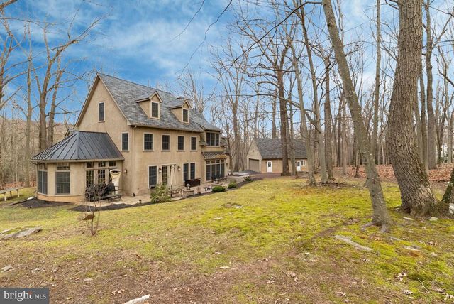 7044 ELY RD, New Hope, PA 18938