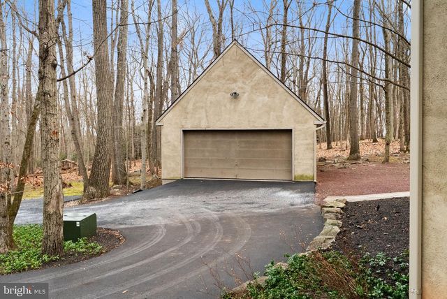 7044 ELY RD, New Hope, PA 18938