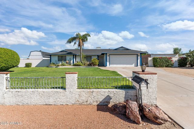 5244 W WALTANN Lane, Glendale, AZ 85306